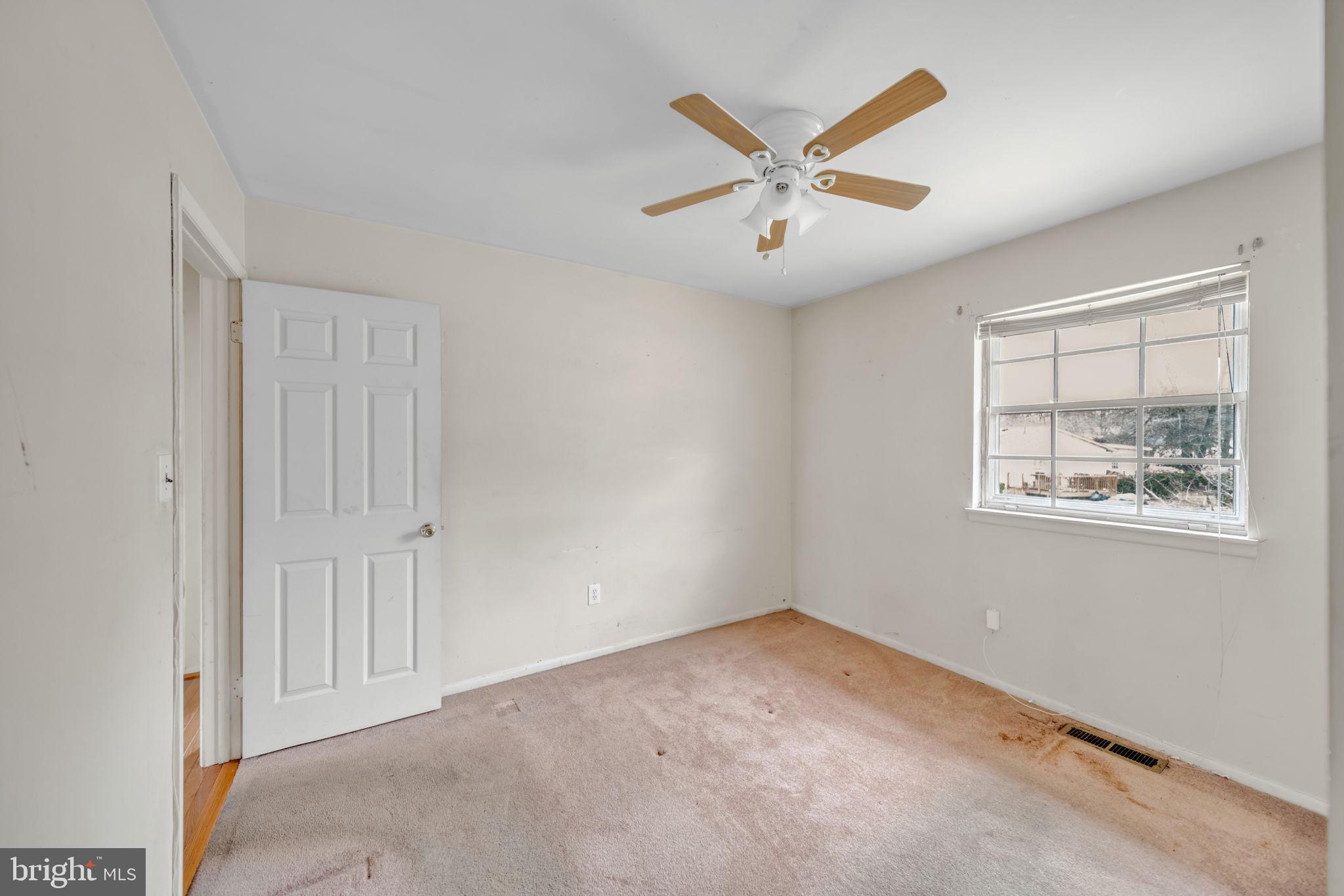 4554 Kinmount Road Lanham, MD 20706 - Photo 22 of 42