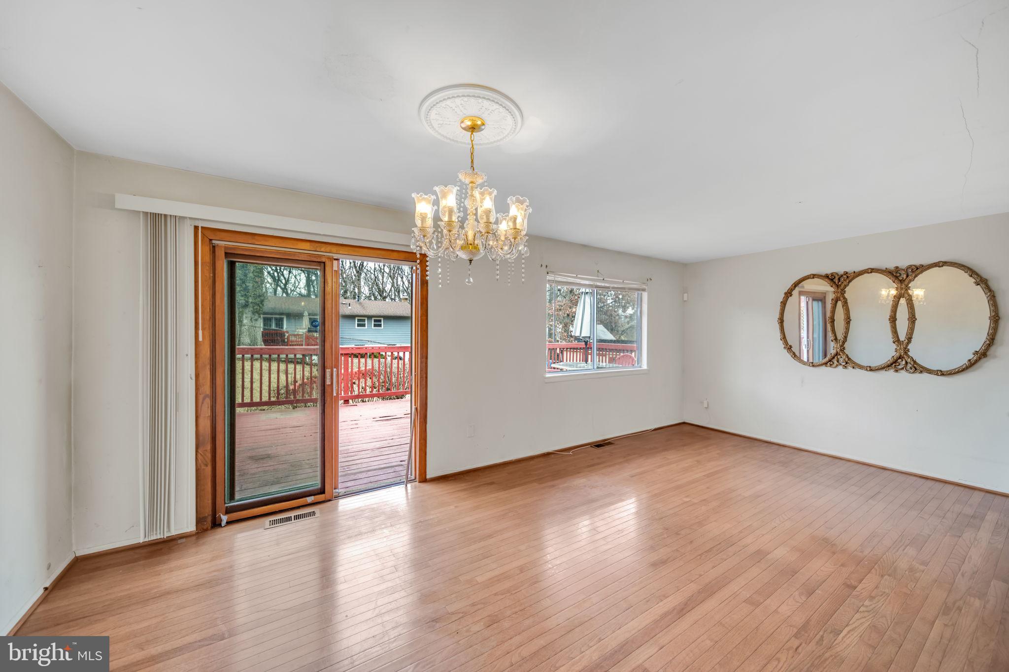 4554 Kinmount Road Lanham, MD 20706 - Photo 6 of 42