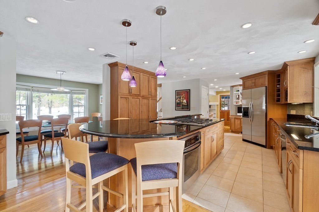 9 Mohawk Road Andover, MA 01810 - Photo 5 of 33 Gallery Image 5