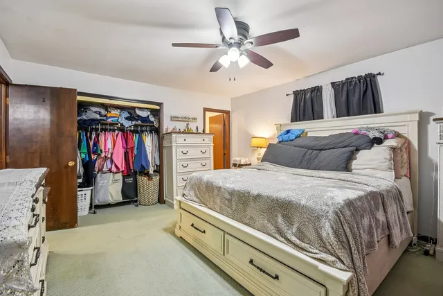 $335,000 | 1071 Almond Drive, Aurora, IL 60506