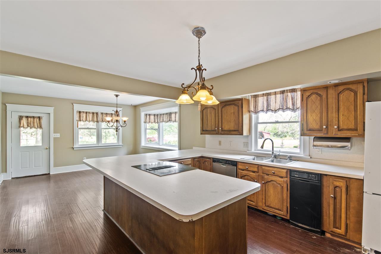 281 Middle Road Hammonton, NJ 08037 - Photo 8 of 25 Gallery Image 8
