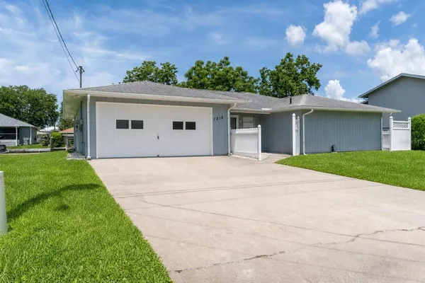 $589,000 | 1218 Southeast 5th Avenue, Crystal River, FL 34429