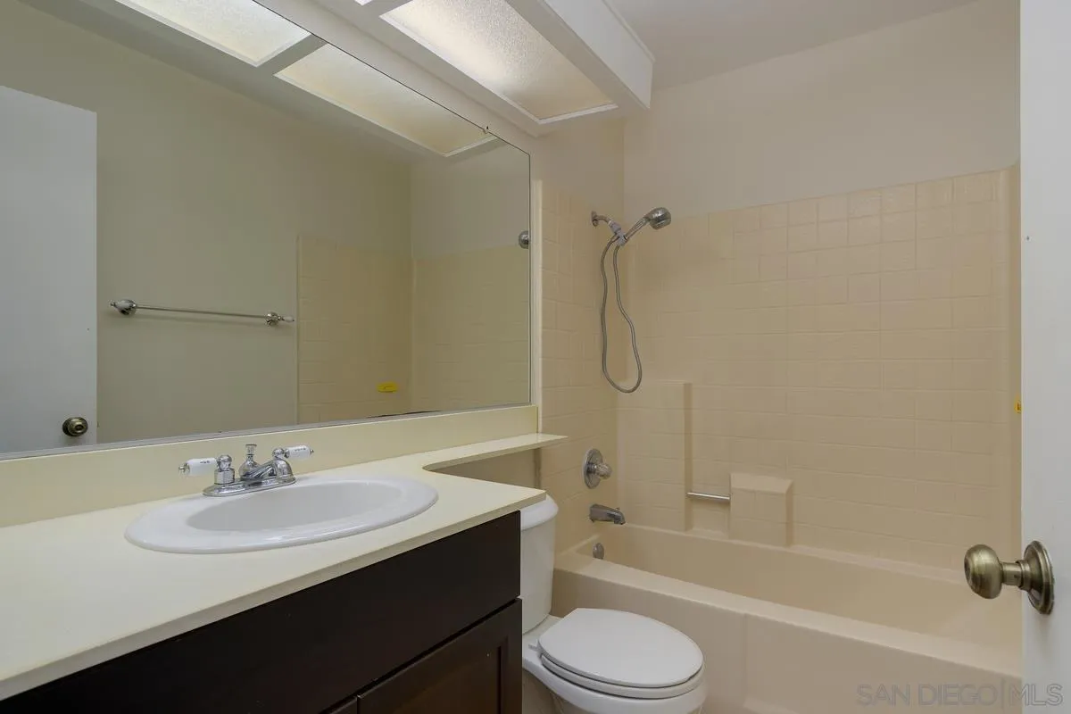 9444 Twin Trails Drive, Unit 202 San Diego, CA 92129 - Photo 16 of 30