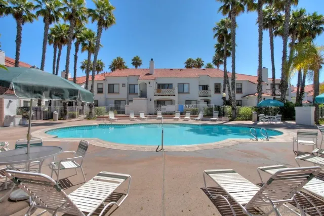 $3,150 | 9444 Twin Trails Drive, Unit 202, San Diego, CA 92129
