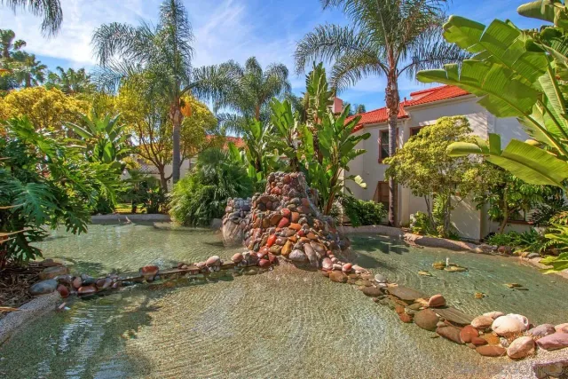 $3,150 | 9444 Twin Trails Drive, Unit 202, San Diego, CA 92129