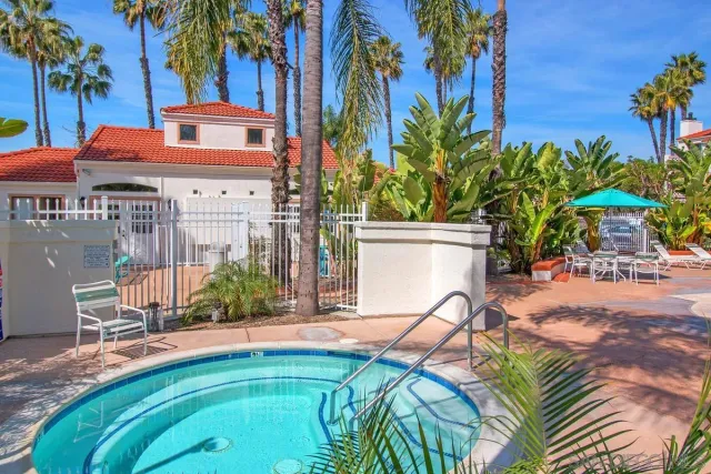 $3,150 | 9444 Twin Trails Drive, Unit 202, San Diego, CA 92129