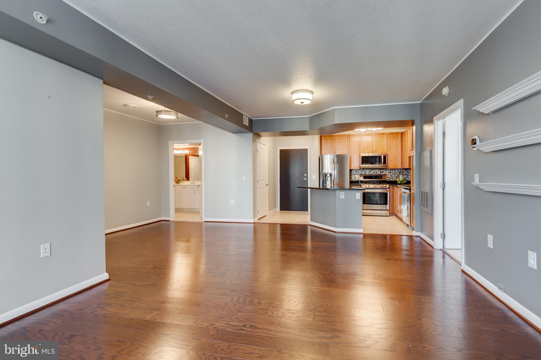 851 North Glebe Road, Unit 1020 Arlington, VA 22203 - Photo 15 of 52 Living Room to Kitchen