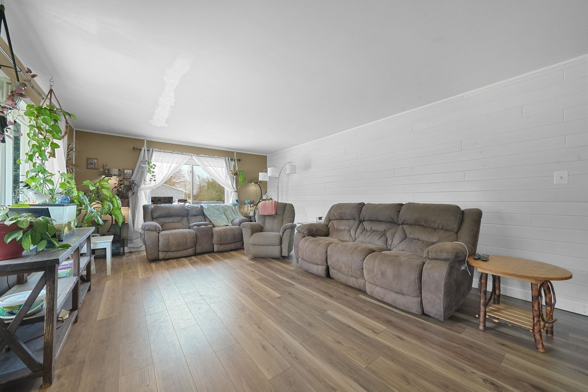 3821 South 39 Road Cadillac, MI 49601 - Photo 26 of 59 1945342-1072a3d3-ef99-4c34-b1d6-a57e4cb1d69d.JPG
