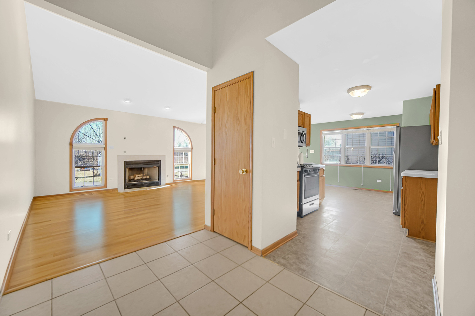 3037 Sandy Ridge Drive Steger, IL 60475 - Photo 3 of 26 Gallery Image 3