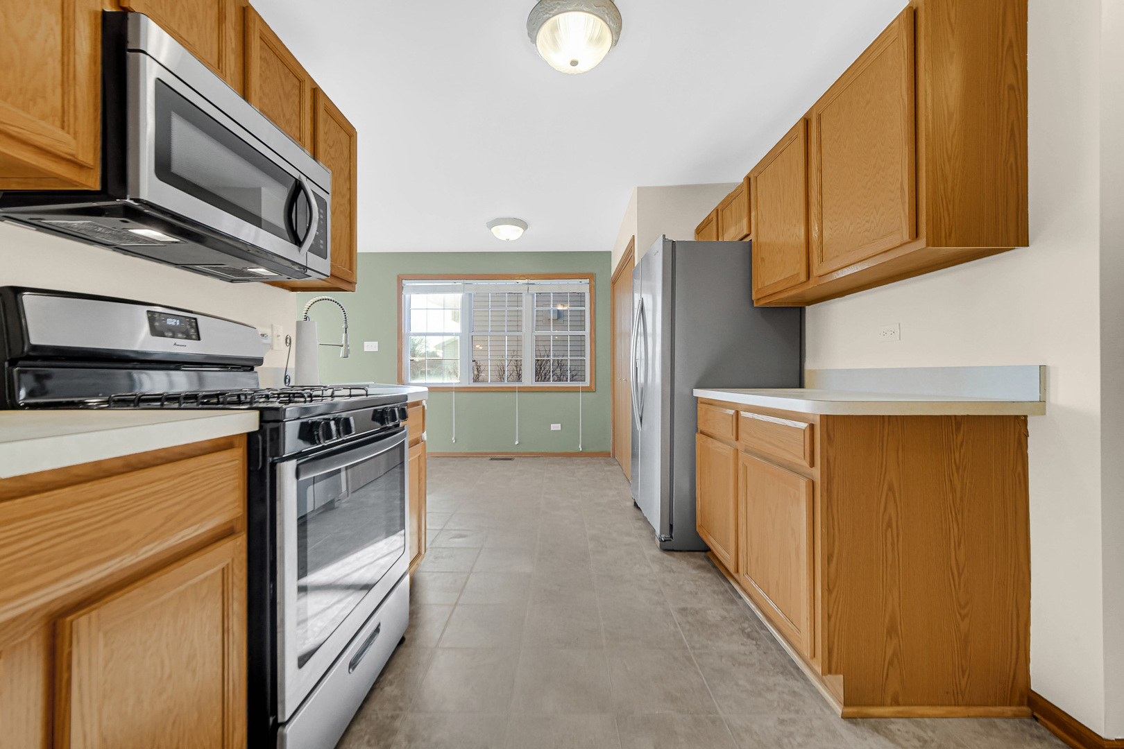 3037 Sandy Ridge Drive Steger, IL 60475 - Photo 4 of 26 Gallery Image 4