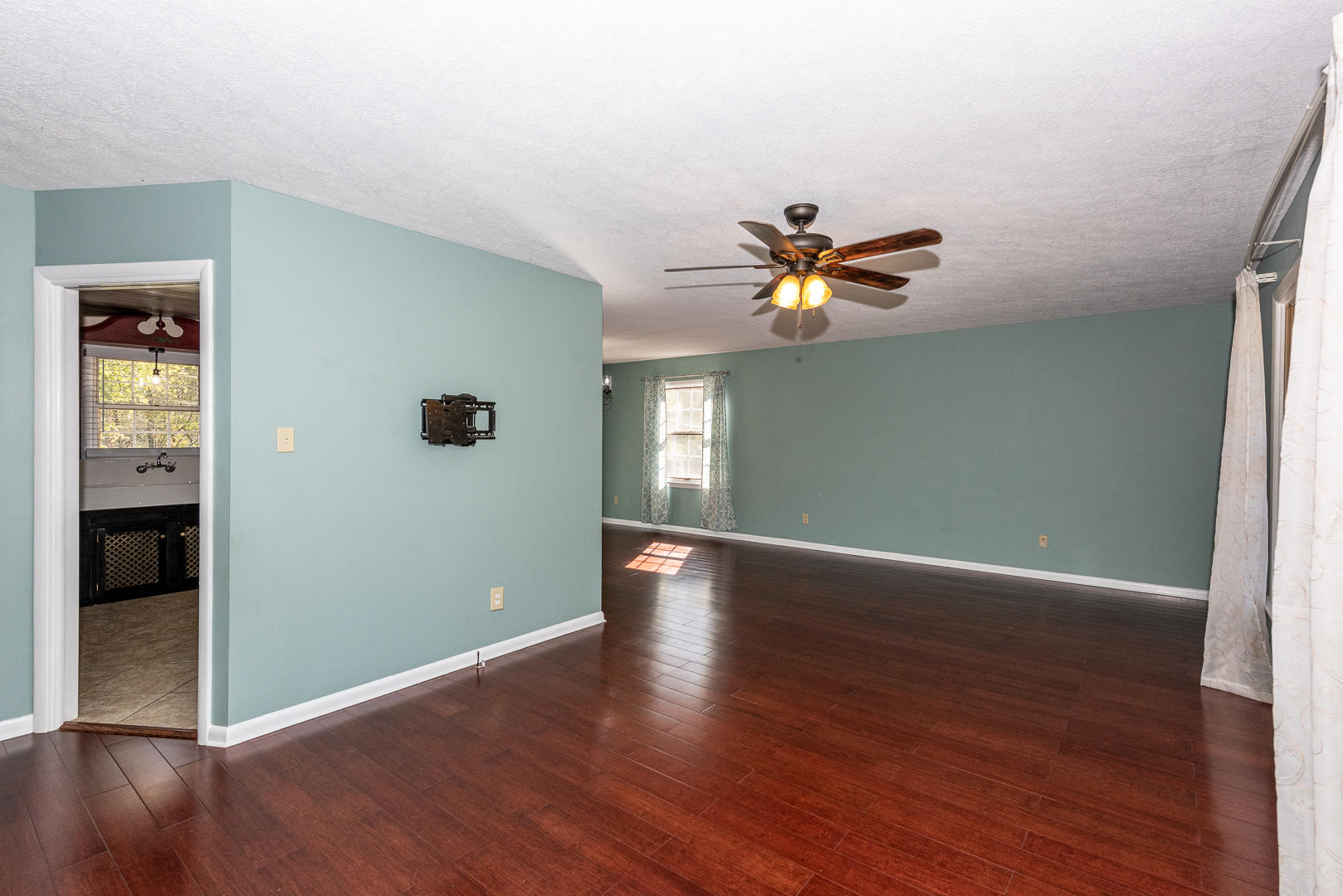 126 Culver Road Oak Ridge, TN 37830 - Photo 6 of 19 _DSC7928