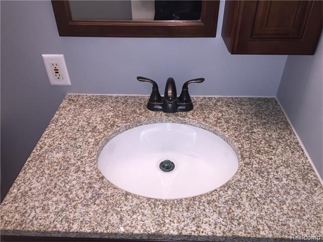 3207 South Vassar Road Davison, MI 48423 - Photo 34 of 42 34.jpg