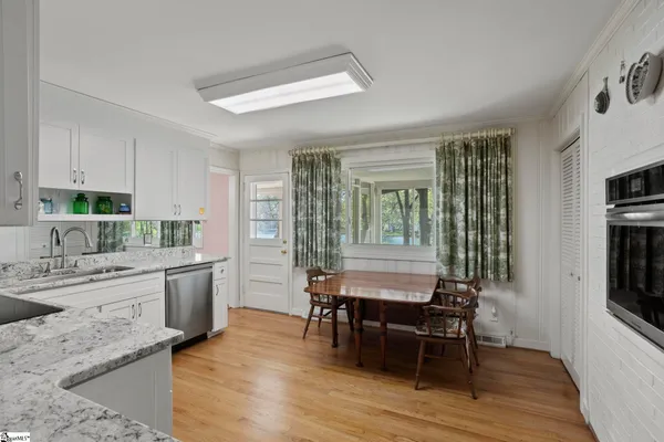 $895,000 | 126 Shannon Lake Circle, Greenville, SC 29615