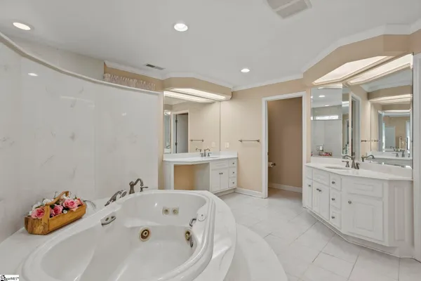 $895,000 | 126 Shannon Lake Circle, Greenville, SC 29615