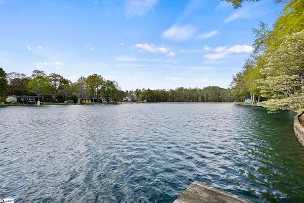$895,000 | 126 Shannon Lake Circle, Greenville, SC 29615
