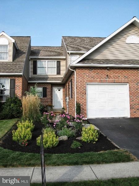 4 Spring Street Mountville, PA 17554 - Photo 2 of 25 Gallery Image 2