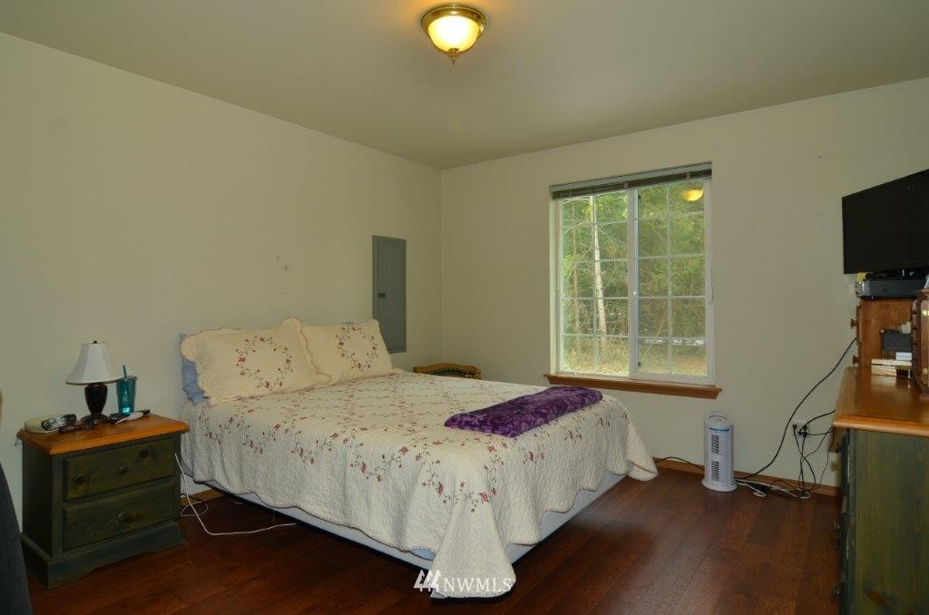 17336 Jordan Street Southwest Rochester, WA 98579 - Photo 17 of 25