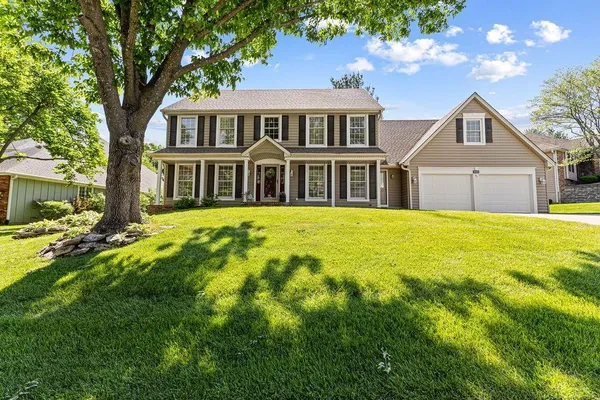 $419,900 | 513 Pinewood Drive, St. Joseph, MO 64506