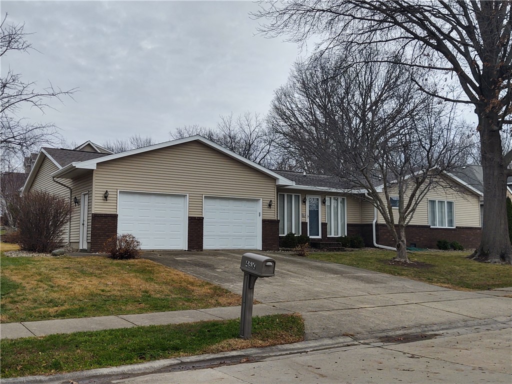 4610 Yorktown Court Decatur, IL 62521 - Photo 1 of 28