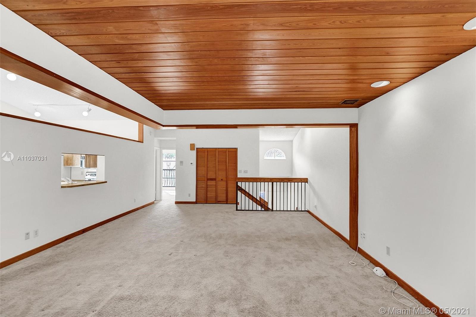 339 Ives Dairy Road, Unit 393 Miami, FL 33179 - Photo 13 of 49