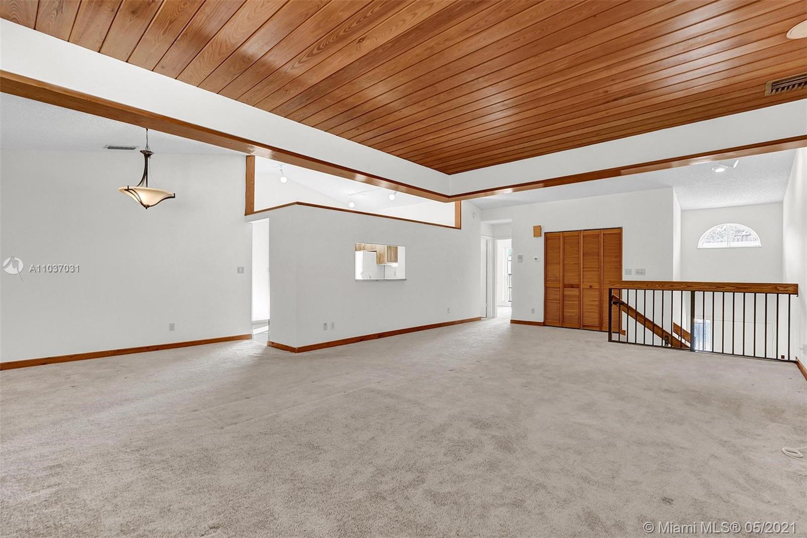 339 Ives Dairy Road, Unit 393 Miami, FL 33179 - Photo 17 of 49