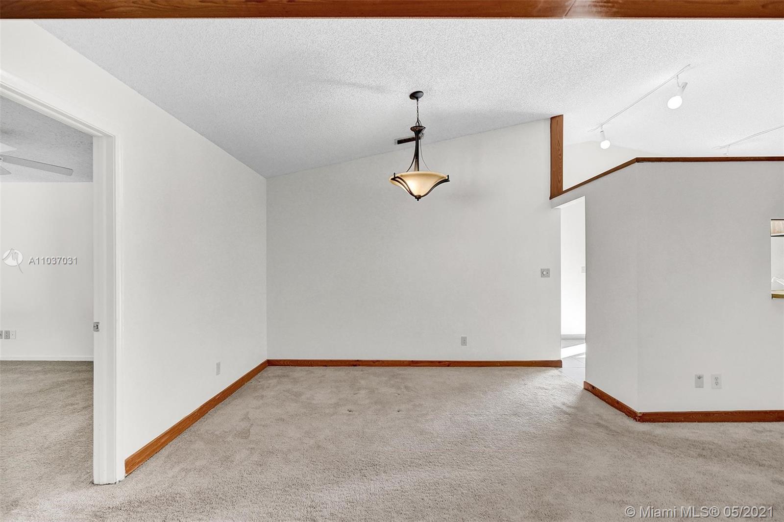 339 Ives Dairy Road, Unit 393 Miami, FL 33179 - Photo 20 of 49
