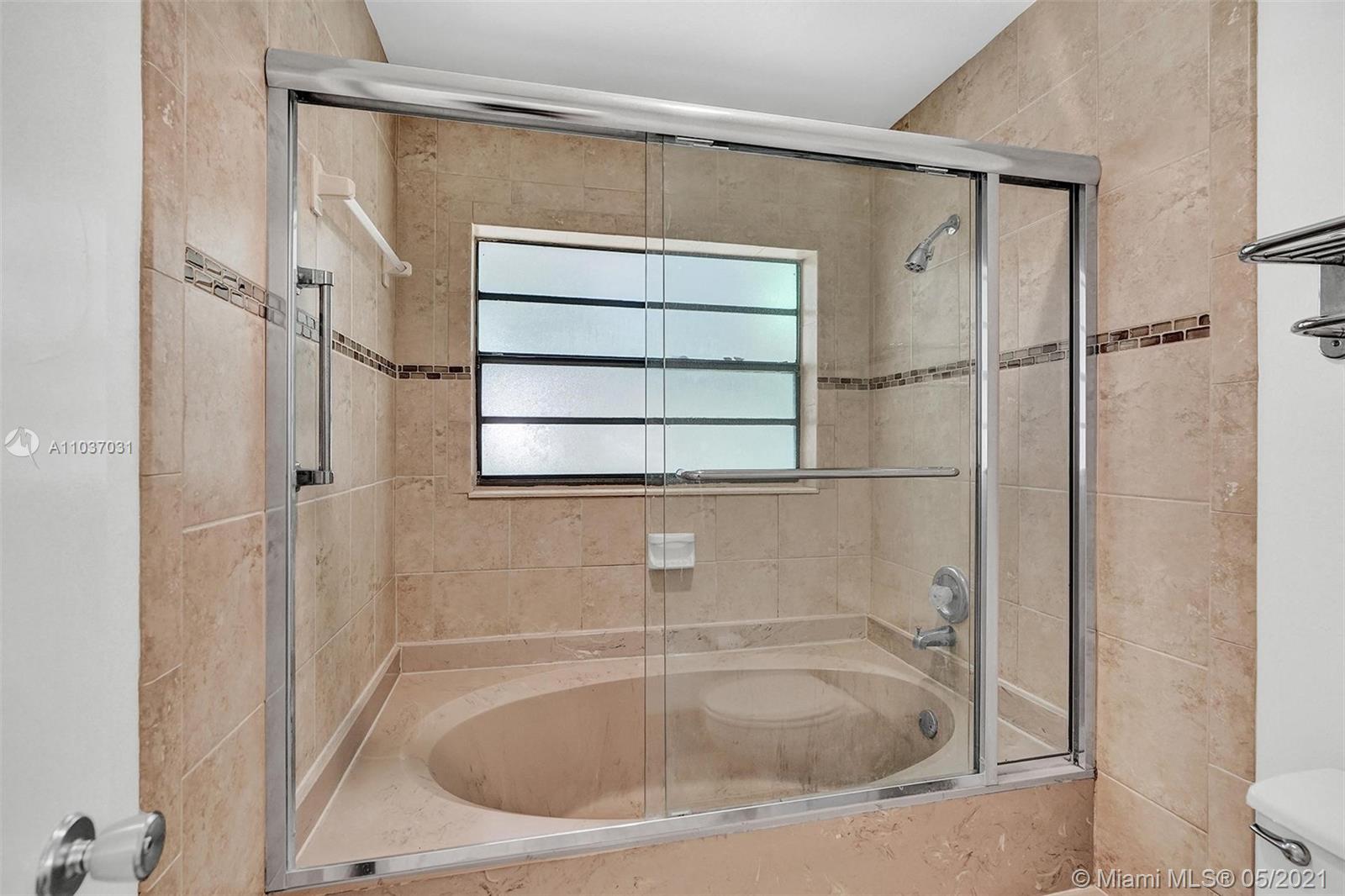 339 Ives Dairy Road, Unit 393 Miami, FL 33179 - Photo 37 of 49