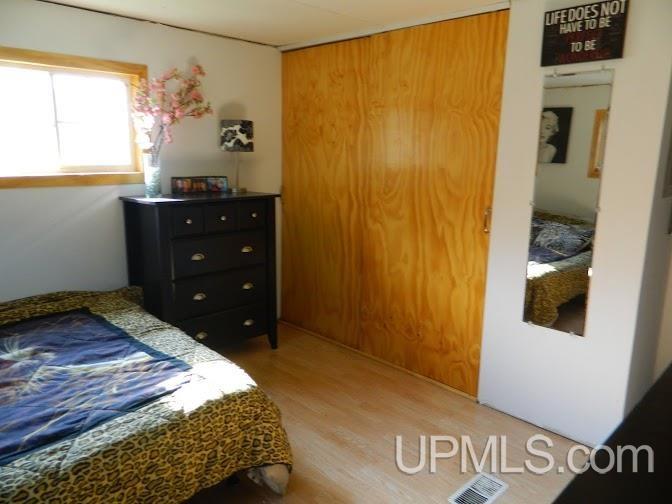 5487 J 5 Escanaba, MI 49829 - Photo 11 of 20