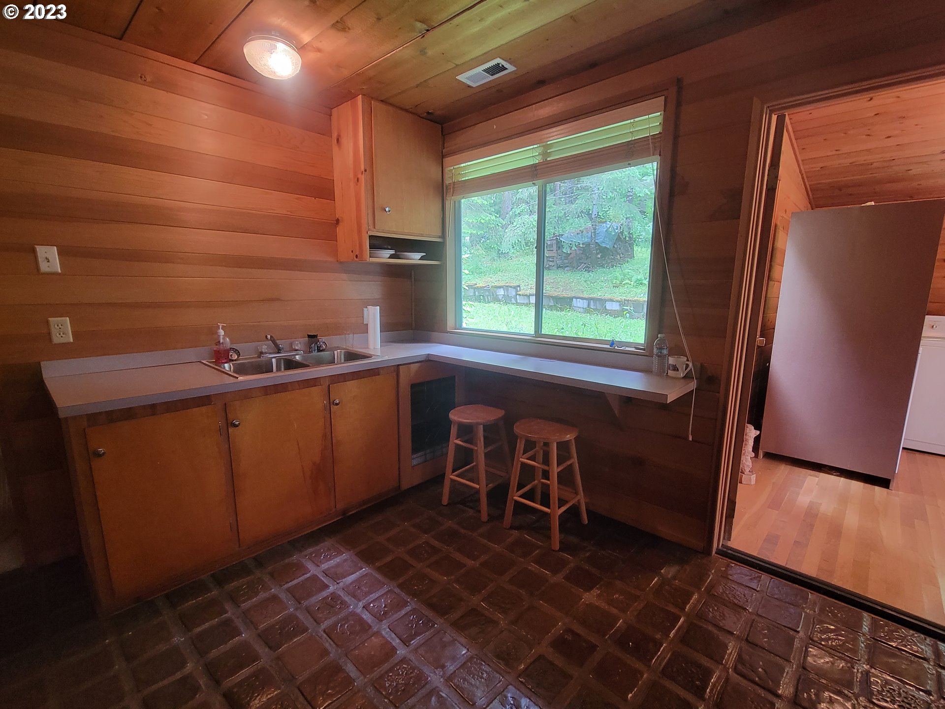 11565 Tyee Road Umpqua, OR 97486 - Photo 11 of 32 Gallery Image 11