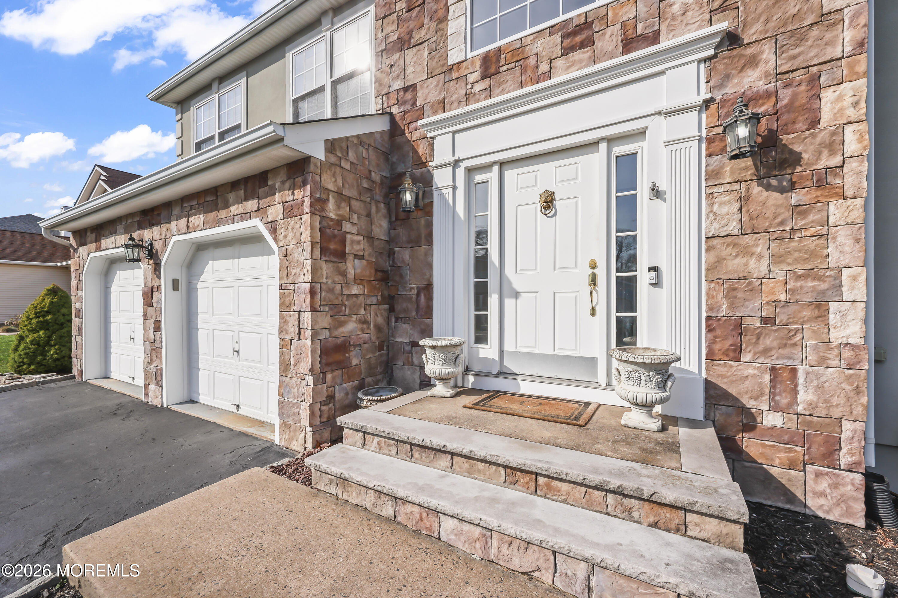 17 Sun Hollow Road Howell, NJ 07731 - Photo 2 of 43 a front view of a house