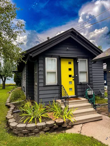 $440,000 | 2927 Sunset Point Lane, Oshkosh, WI 54904