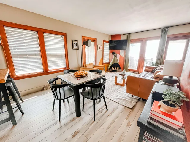 $435,000 | 2927 Sunset Point Lane, Oshkosh, WI 54904