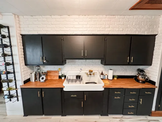 $435,000 | 2927 Sunset Point Lane, Oshkosh, WI 54904