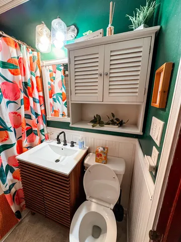 $435,000 | 2927 Sunset Point Lane, Oshkosh, WI 54904