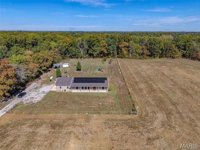 $499,900 | 7009 Hydrangea Road, Coulterville, IL 62237