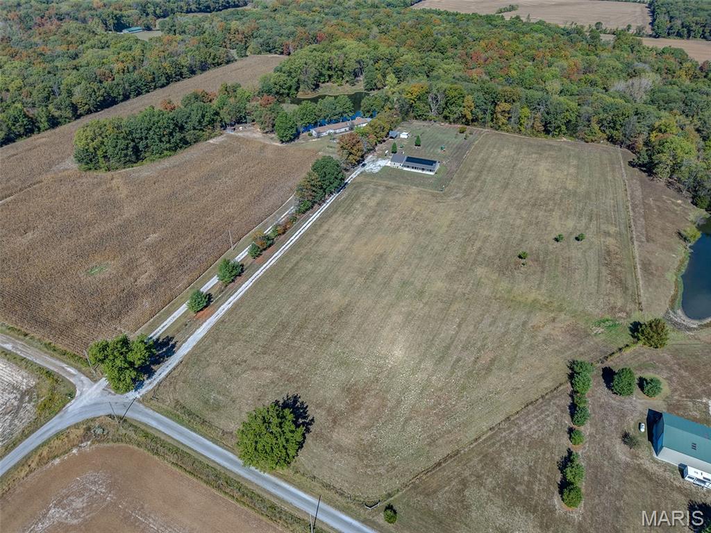 7009 Hydrangea Road Coulterville, IL 62237 - Photo 43 of 51