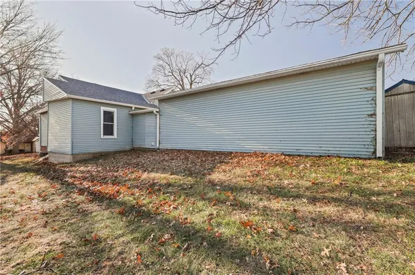 $135,000 | 2203 Walnut Street, Higginsville, MO 64037