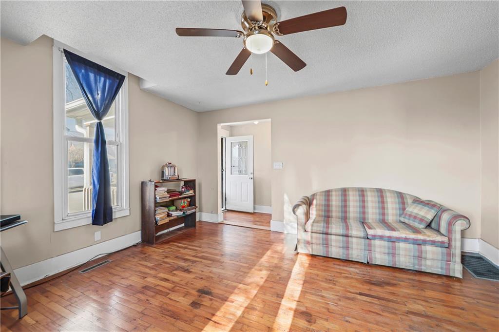 2203 Walnut Street Higginsville, MO 64037 - Photo 5 of 18