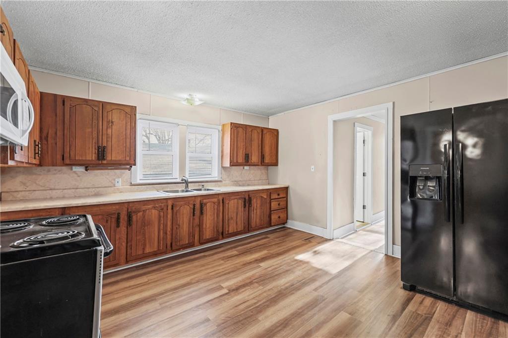 2203 Walnut Street Higginsville, MO 64037 - Photo 6 of 18