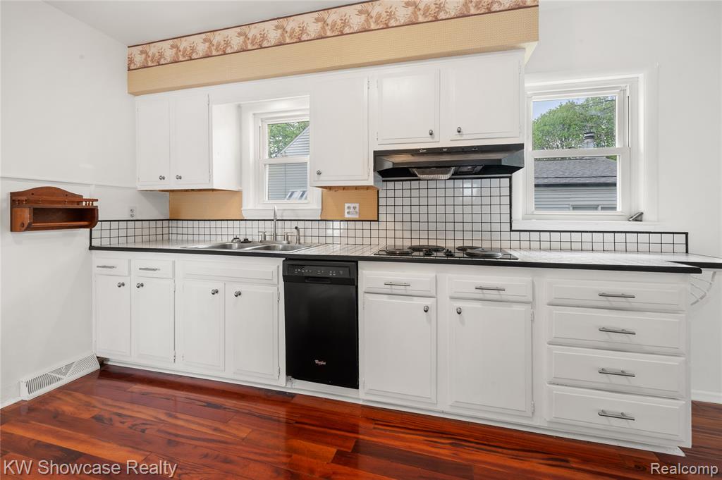 1409 Stocker Avenue Flint, MI 48503 - Photo 20 of 25