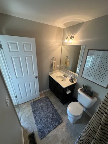 $379,900 | 15371 Sheffield Square Parkway, Orland Park, IL 60462