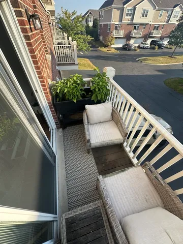 $379,900 | 15371 Sheffield Square Parkway, Orland Park, IL 60462