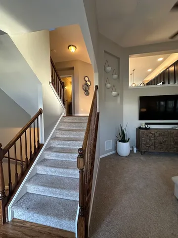 $379,900 | 15371 Sheffield Square Parkway, Orland Park, IL 60462