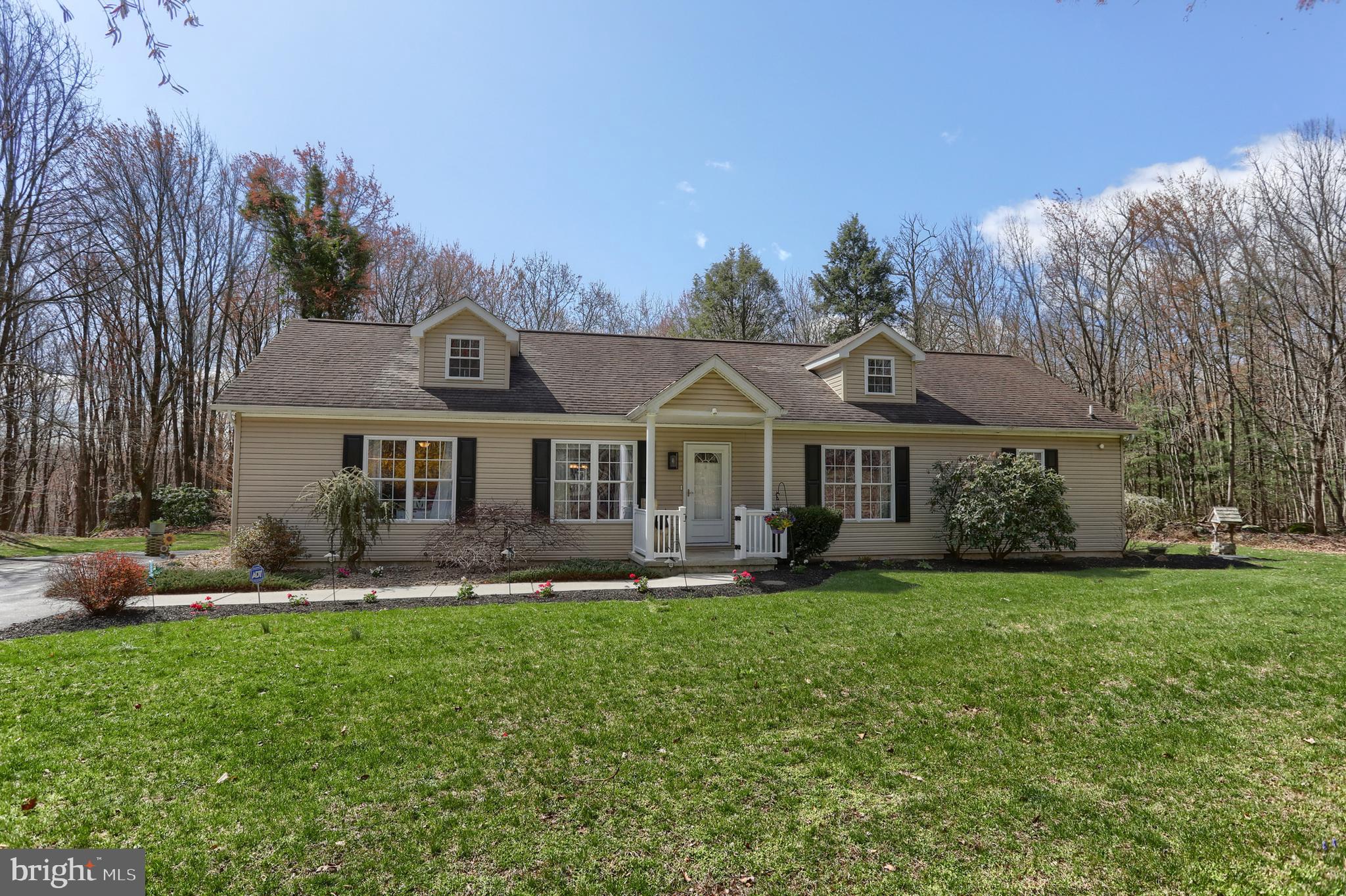 279 Hickory Ridge Road Newport, PA 17074 - Photo 1 of 57 Gallery Image 1