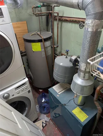 $599,900 | 2668 Rosebud Avenue, Merrick, NY 11566