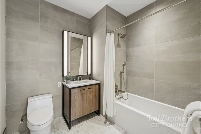 $3,900,000 | 218 West 103rd Street, Unit PHA | Upper West Side