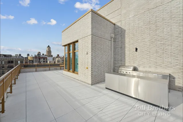 $3,900,000 | 218 West 103rd Street, Unit PHA | Upper West Side