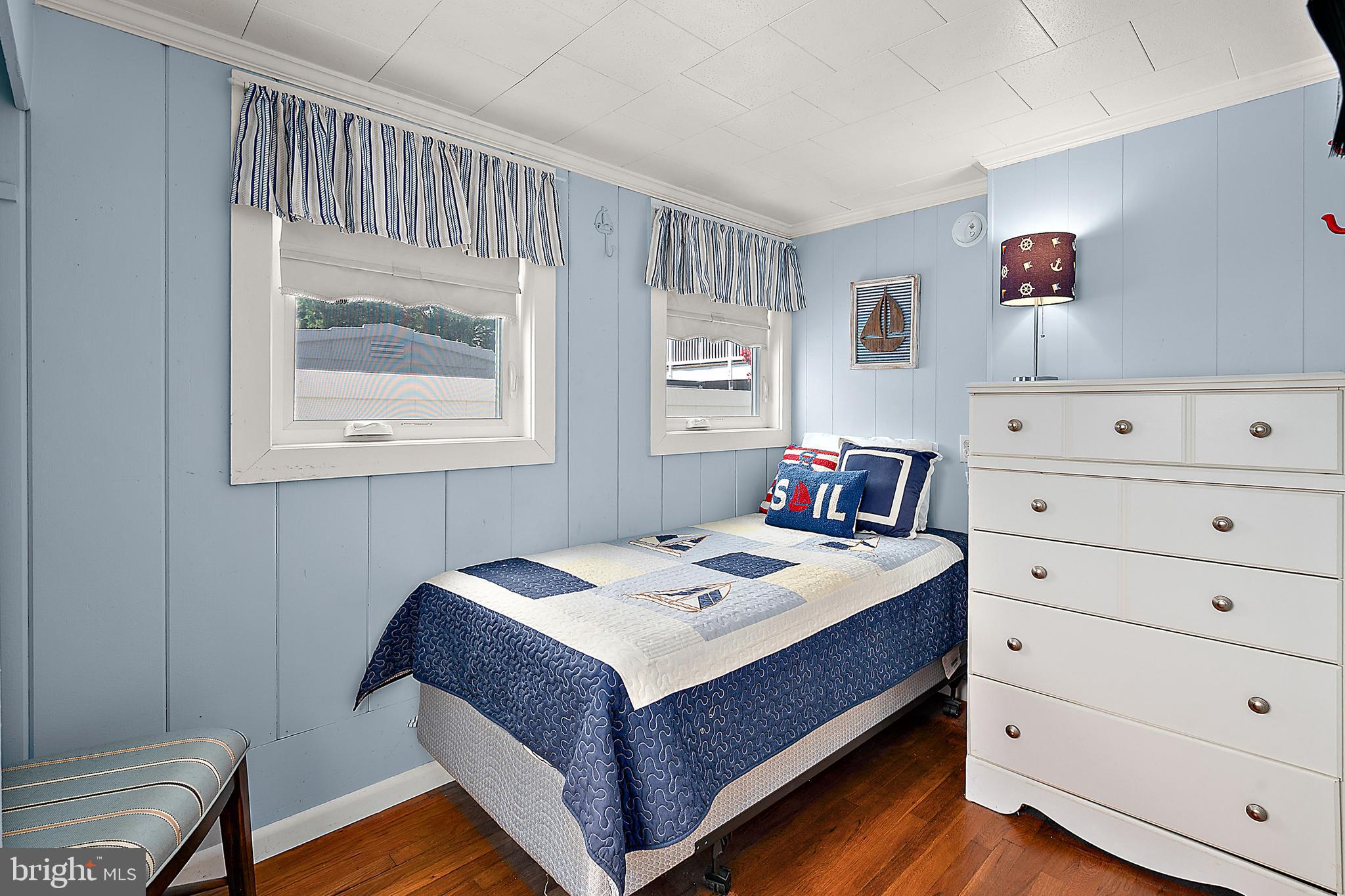 104 Bering Road Ocean City, MD 21842 - Photo 37 of 83 Guest house - 1st floor bedroom 1