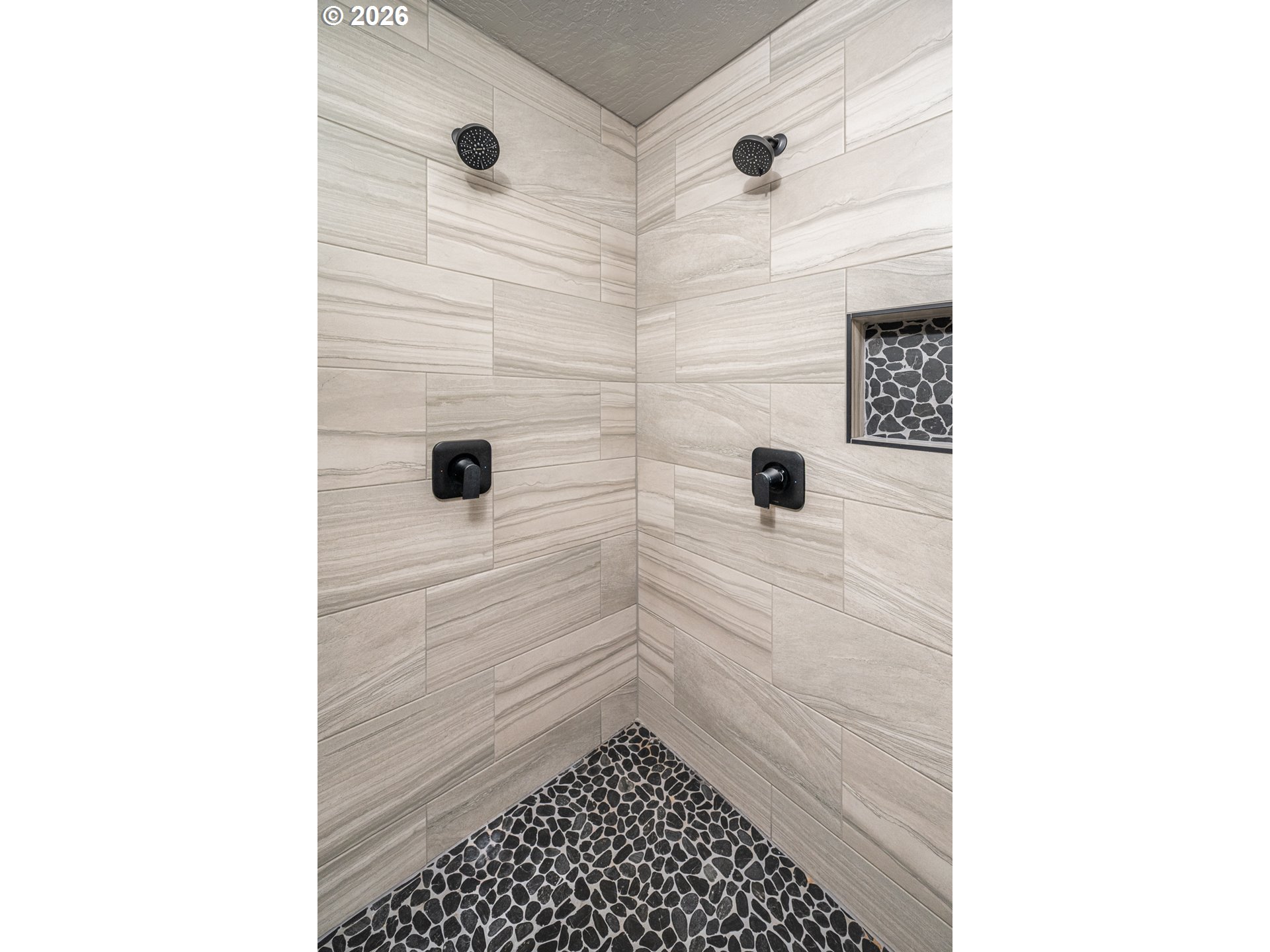 24678 Perkins Road, Unit LOT 26 Veneta, OR 97487 - Photo 28 of 48 a bathroom with a shower