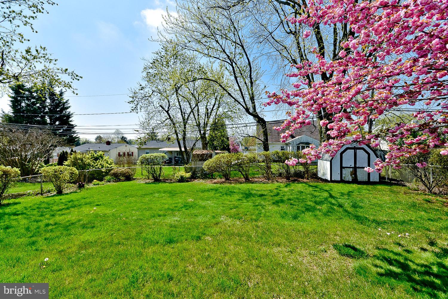 6113 Wheatland Road Baltimore, MD 21228 - Photo 28 of 30 Look at that awesome backyard!